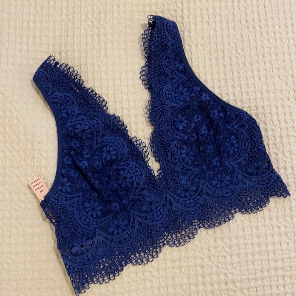 NWT VS bralette